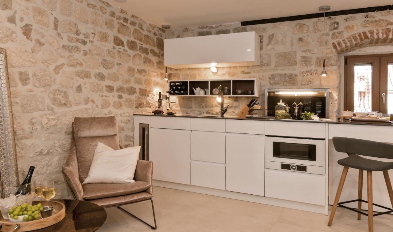 Luxury Studio Apartment Eminence Split In The Old Center Of Split On Pjaca Square Eksteriør bilde