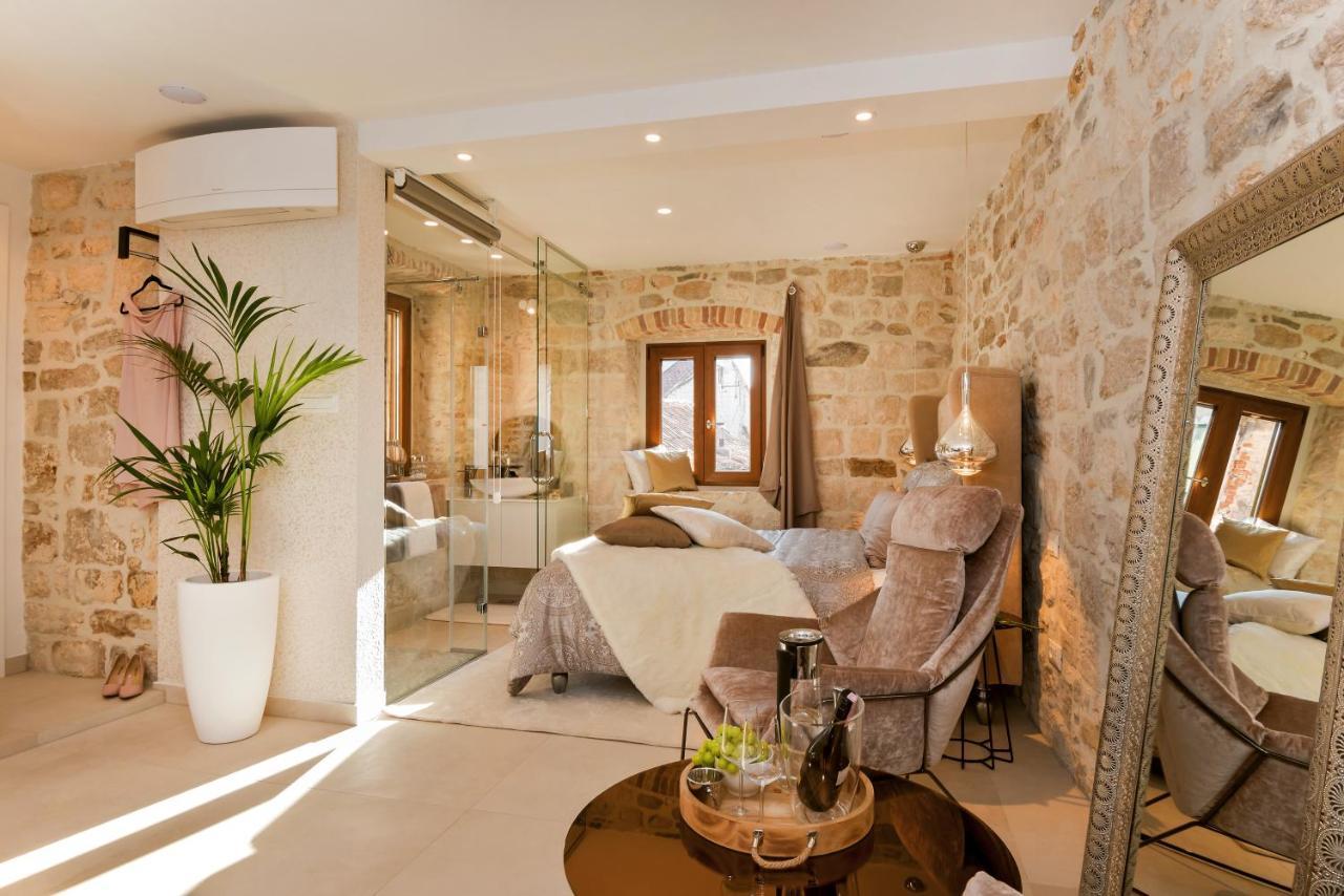 Luxury Studio Apartment Eminence Split In The Old Center Of Split On Pjaca Square Eksteriør bilde