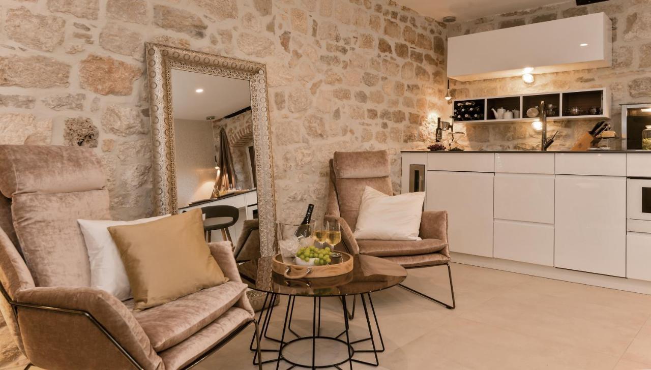 Luxury Studio Apartment Eminence Split In The Old Center Of Split On Pjaca Square Eksteriør bilde